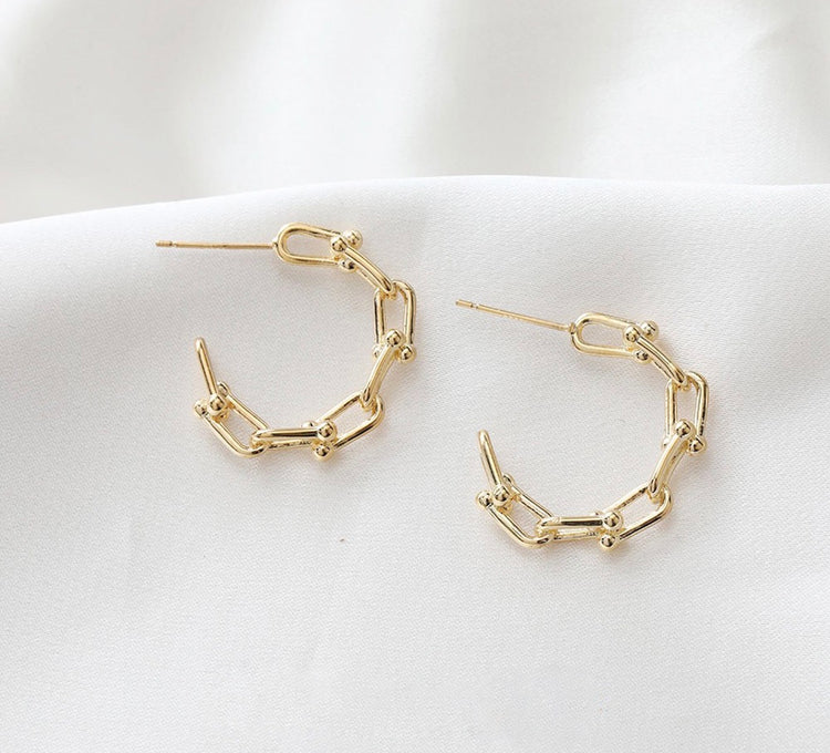 Chain Link Hoops