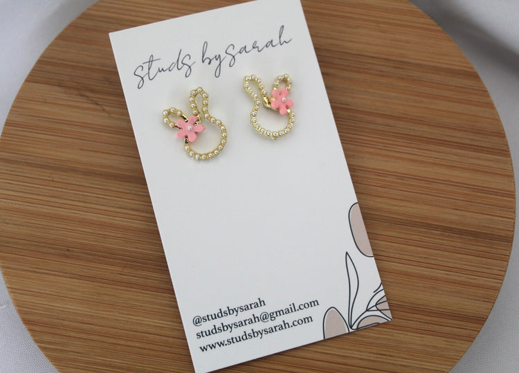 Pearl Bunny Stud