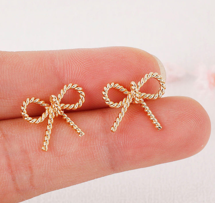 Knotted Bow Studs