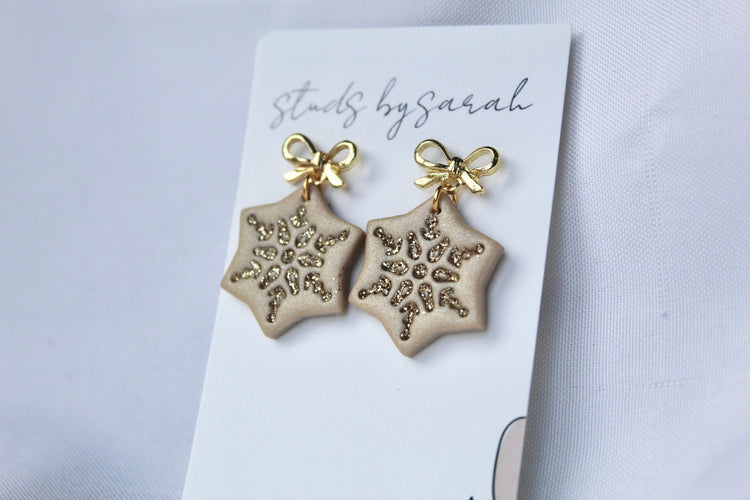 Embossed Bow Top Snowflakes