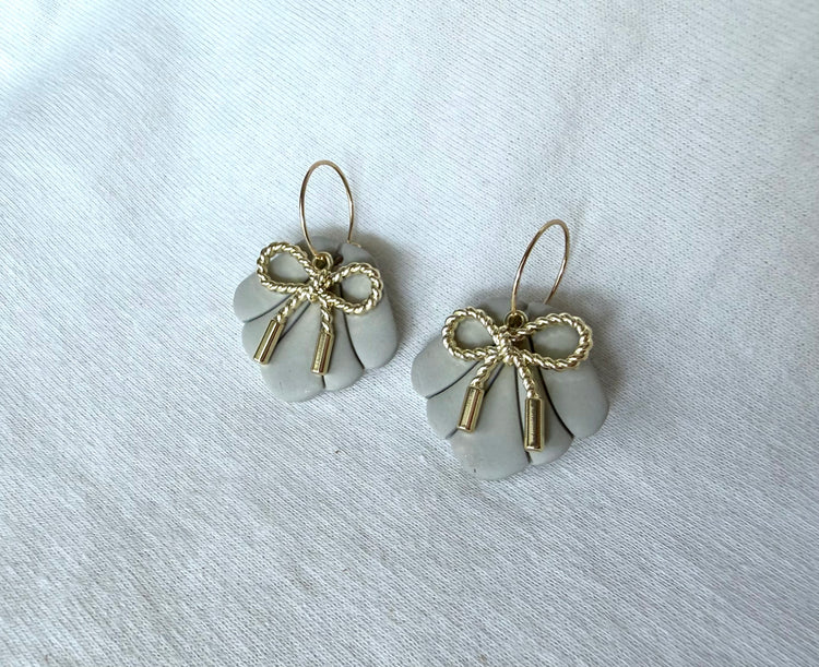 Bow Shell Dangles