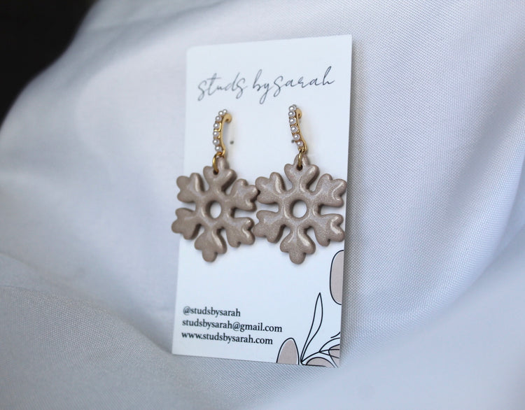 Pearl Drop Shiny Snowflakes