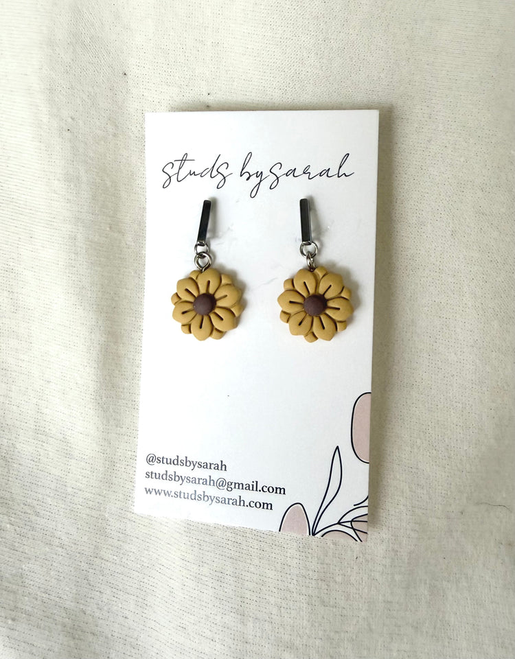 Dangling Bar Flower