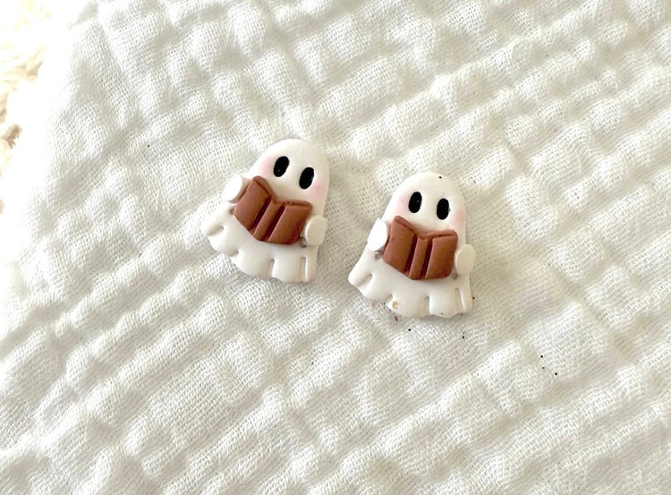 Bookish Ghosts