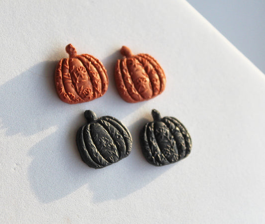 Embossed Clay Pumpkin Studs