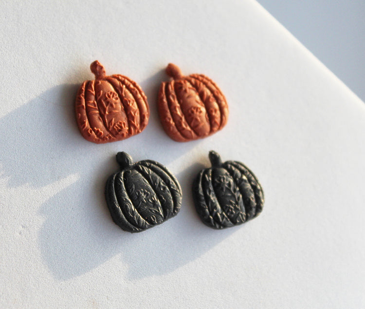 Embossed Clay Pumpkin Studs