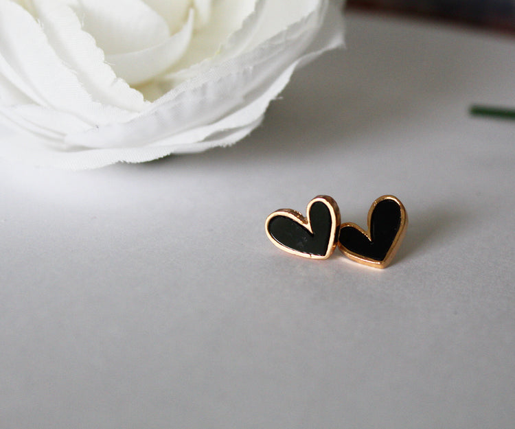 Trimmed Heart Studs