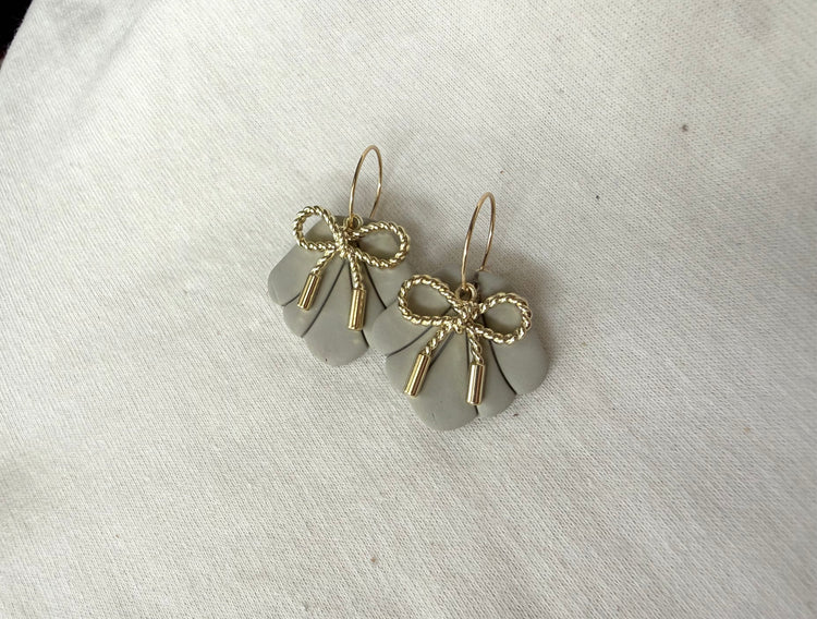 Bow Shell Dangles