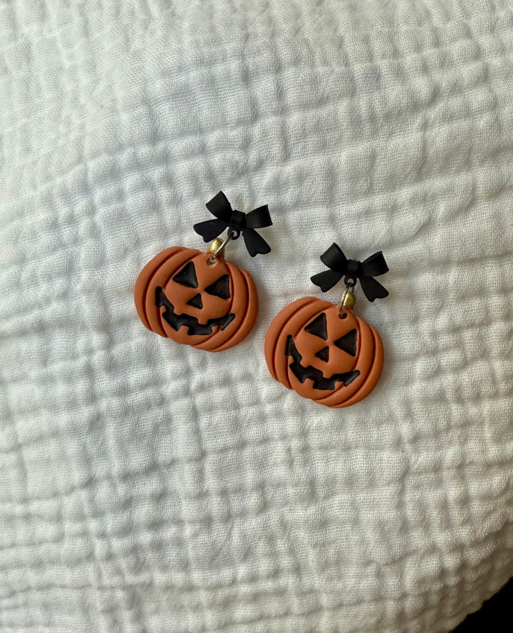 Bow Top Jack O Lantern