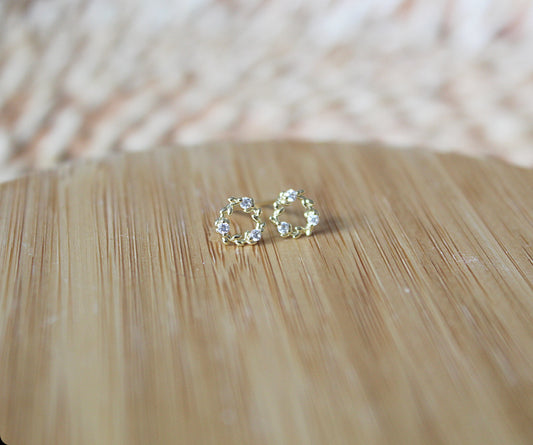 Dainty Wreath Studs