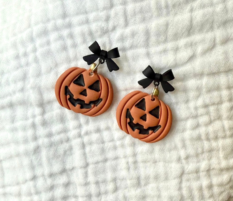 Bow Top Jack O Lantern