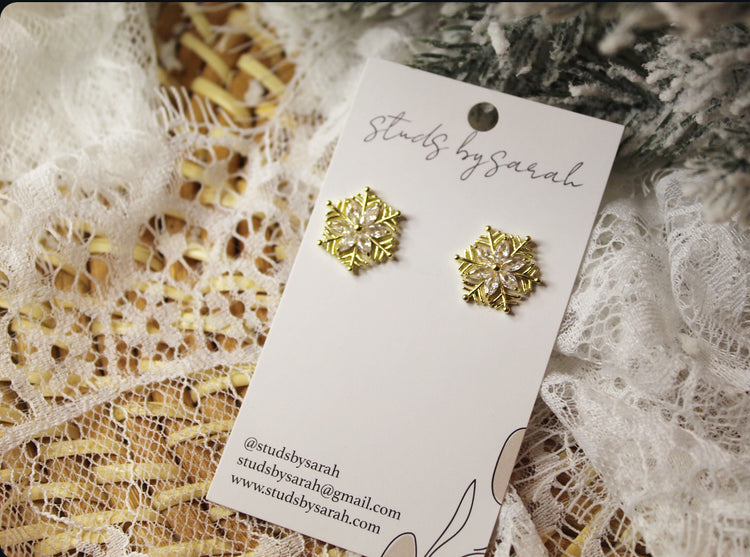 Detailed Snowflake Studs