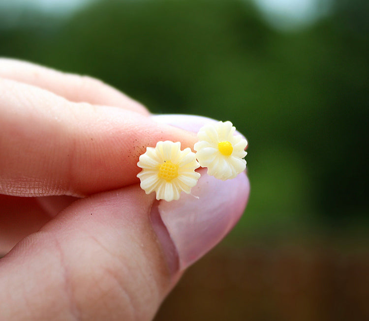 Mini Acrylic Daisies