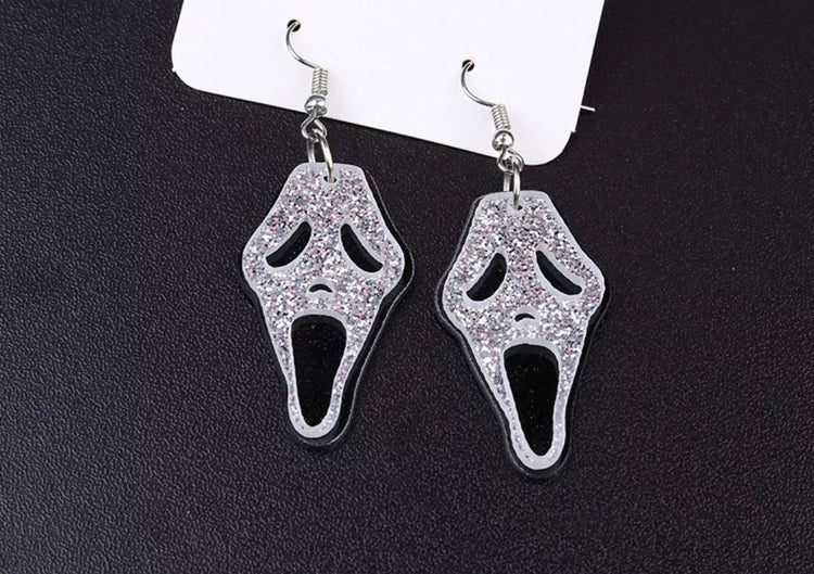 Scream Dangles